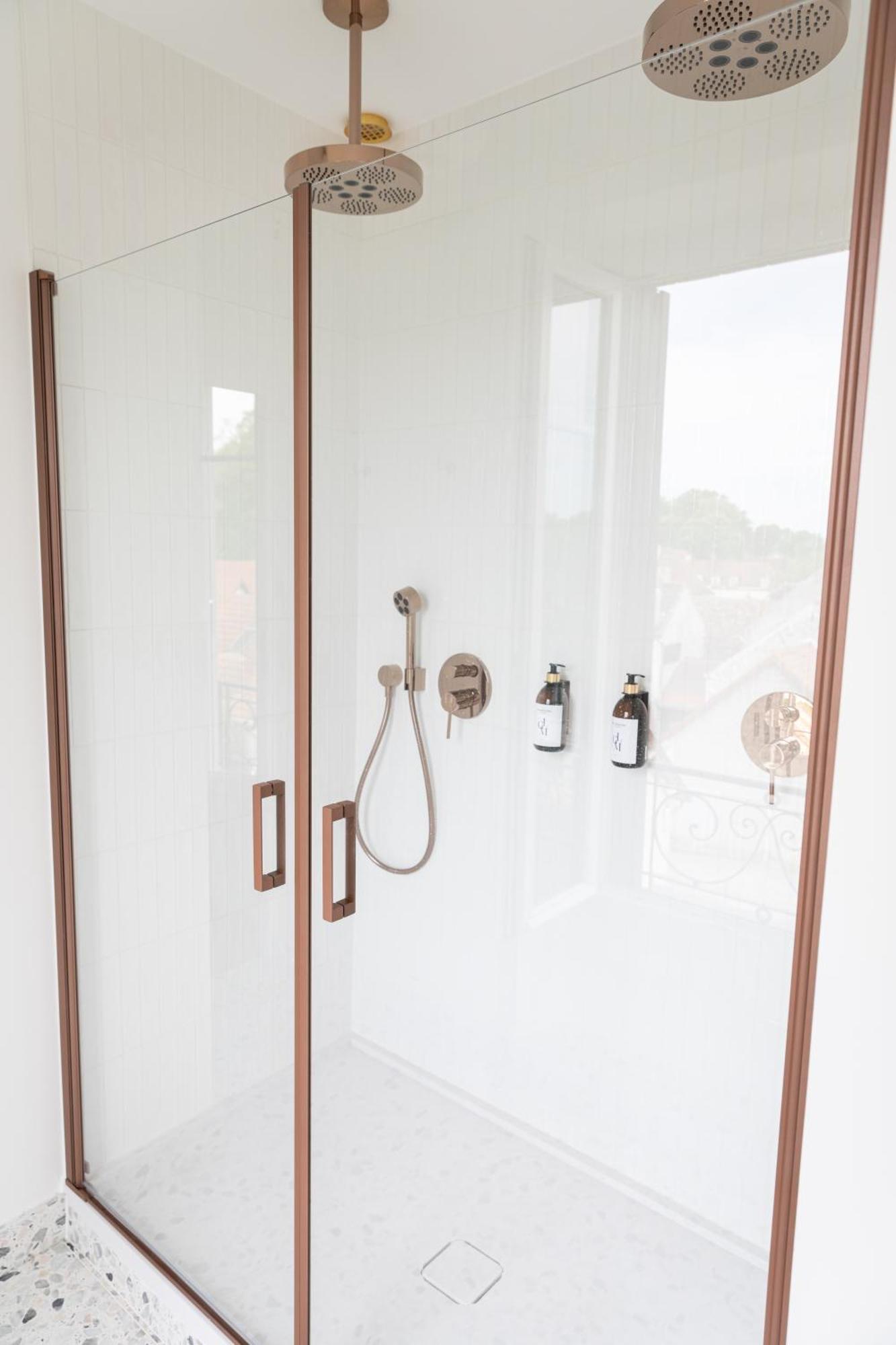 La Grande Maison Lgm Lesches Ngoại thất bức ảnh